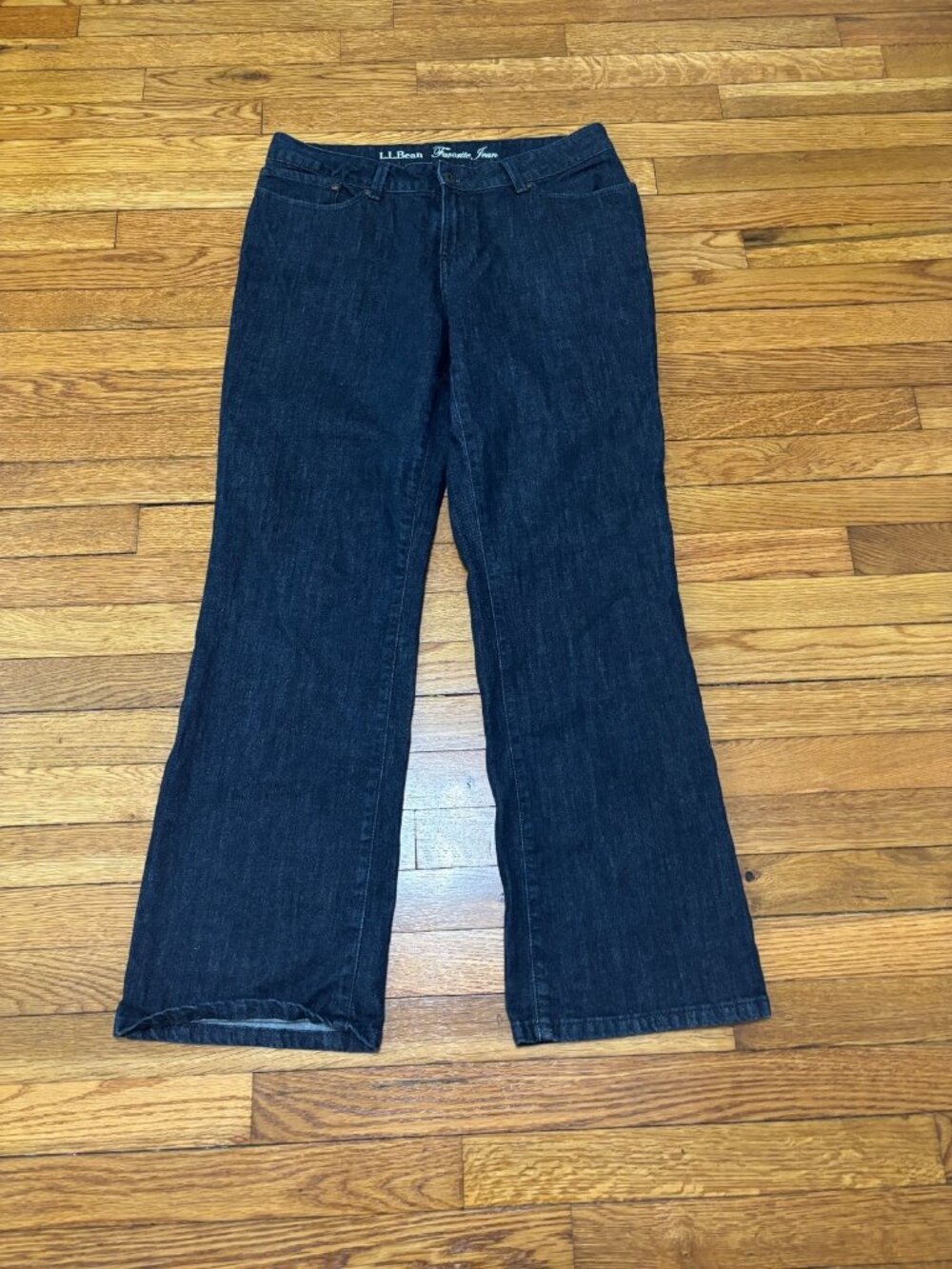 LL Bean Womens Favorite Fit Bootcut Jeans Size 14 Blue Dark Wash Stretch Denim